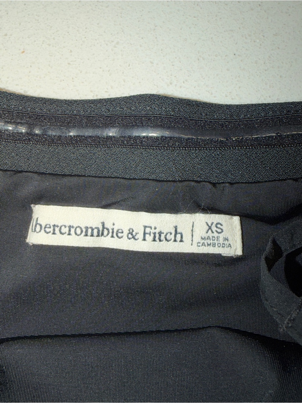 Abercrombie Strapless Ruched Top - Picture 4 of 9